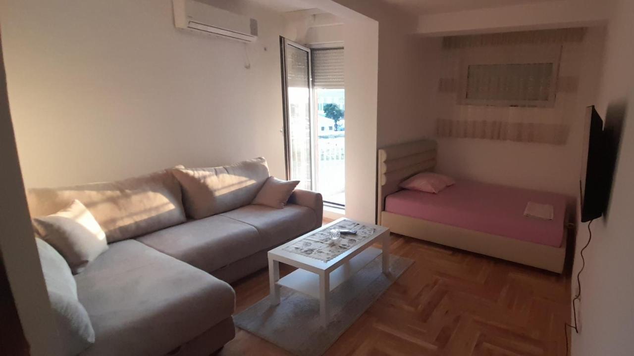 Apartment Luka Podgorica Exterior foto