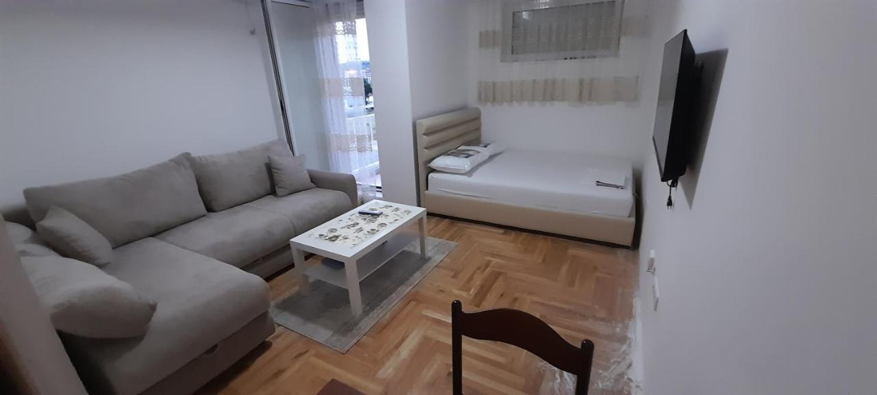 Apartment Luka Podgorica Exterior foto
